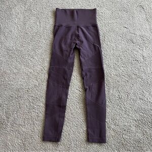 EUC Athleta Aurora Rib 7/8 tight